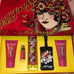ED HARDY SPRAY GIFT SET